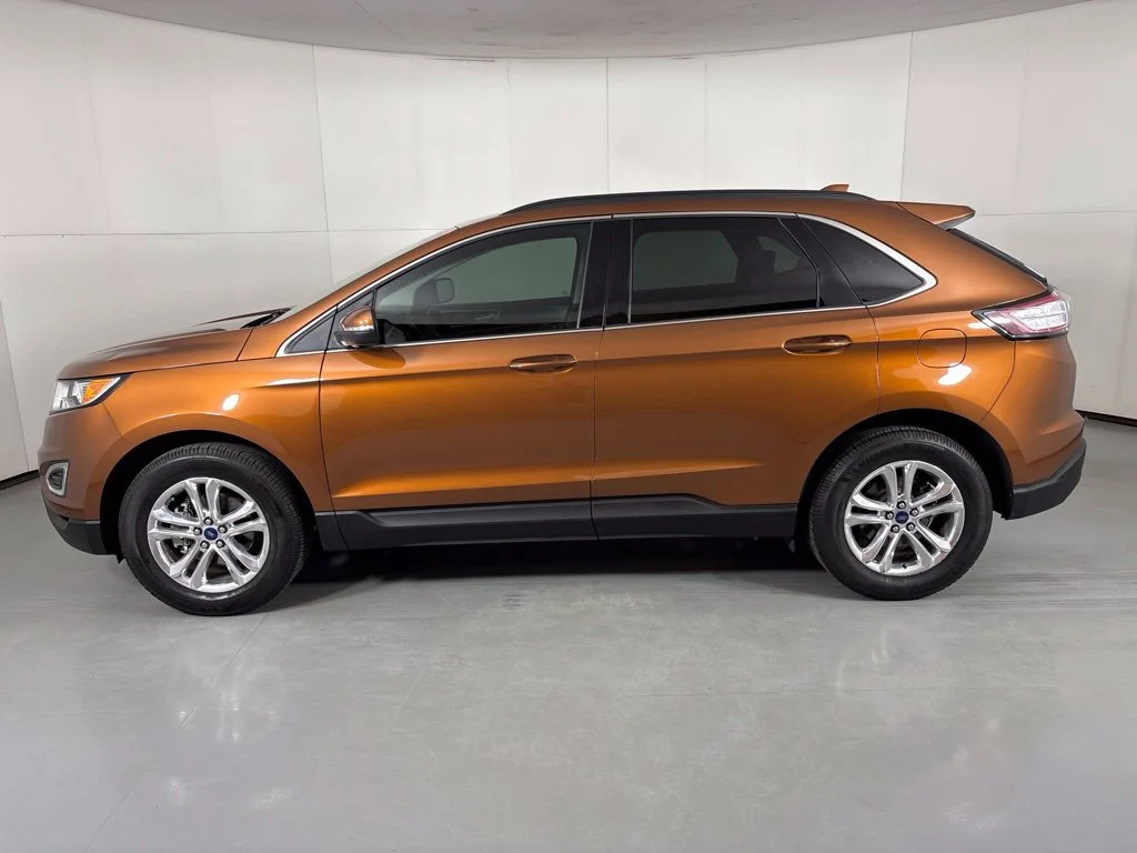 Used 2017 Red Ford SEL image 5