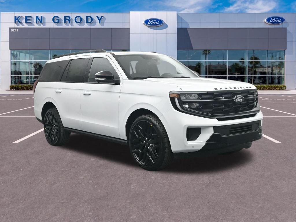 New 2026 Oxford White Ford Platinum image 1