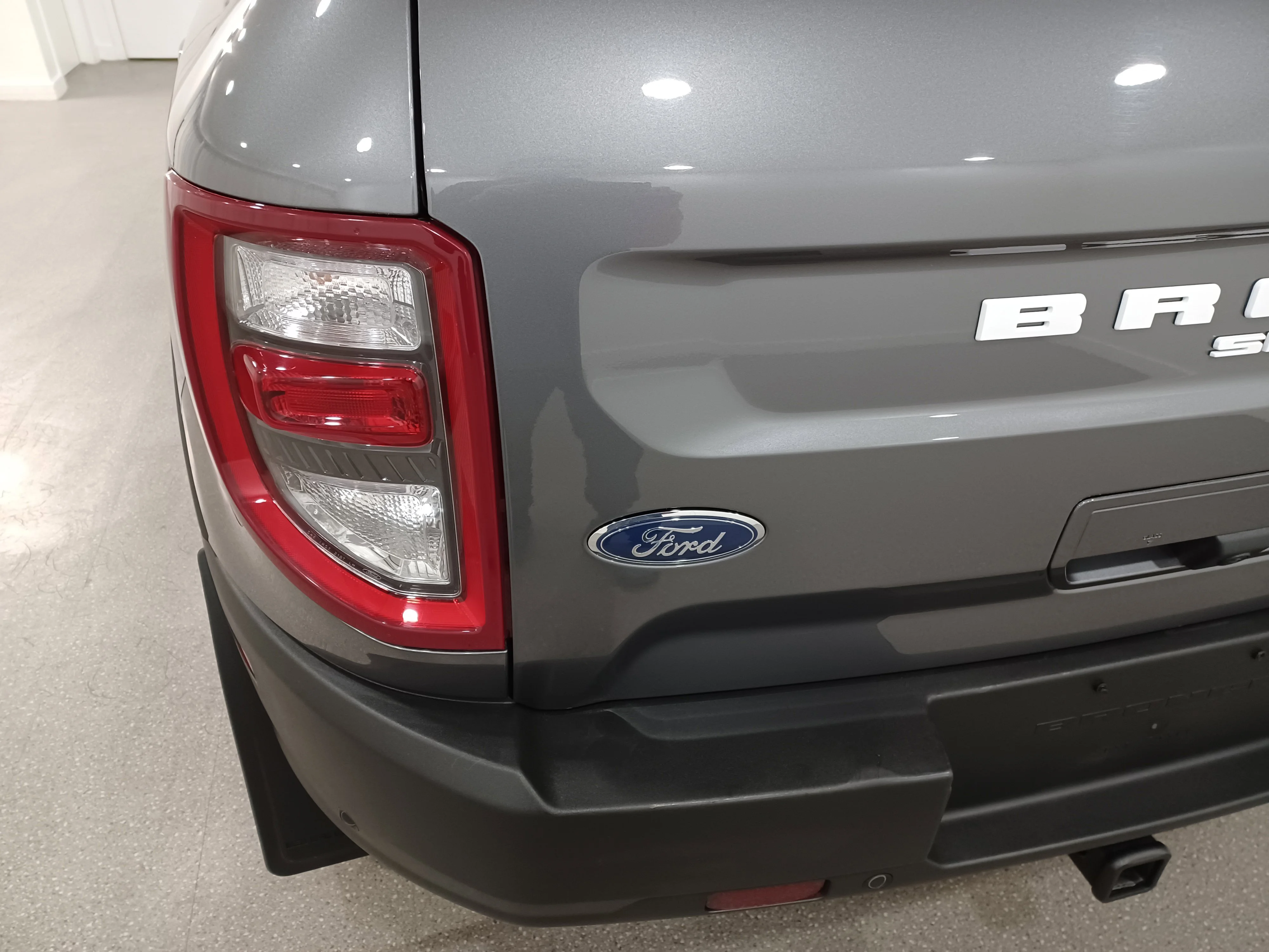 Certified Used 2023 Carbonized Gray Metallic Ford Outer Banks 4x4*Adaptive Cruise | Remote Start | Htd Leather | Sunroof | Htd Wheel | Lane Keeping image 23