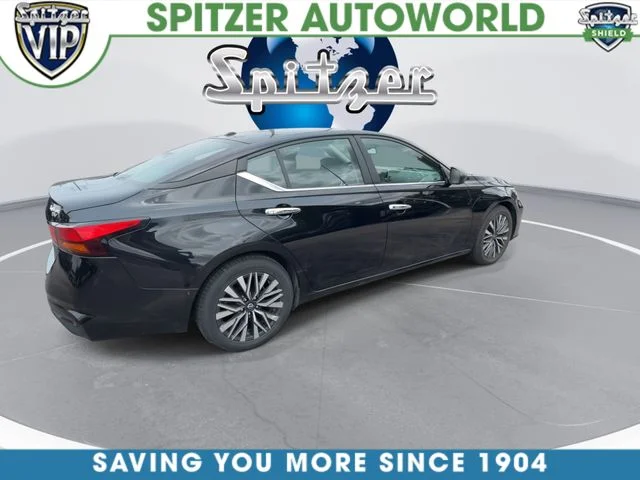 Used 2024 Black Nissan 2.5 SV image 9