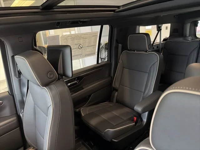New 2026 Lakeshore Blue Metallic Chevrolet Premier image 19