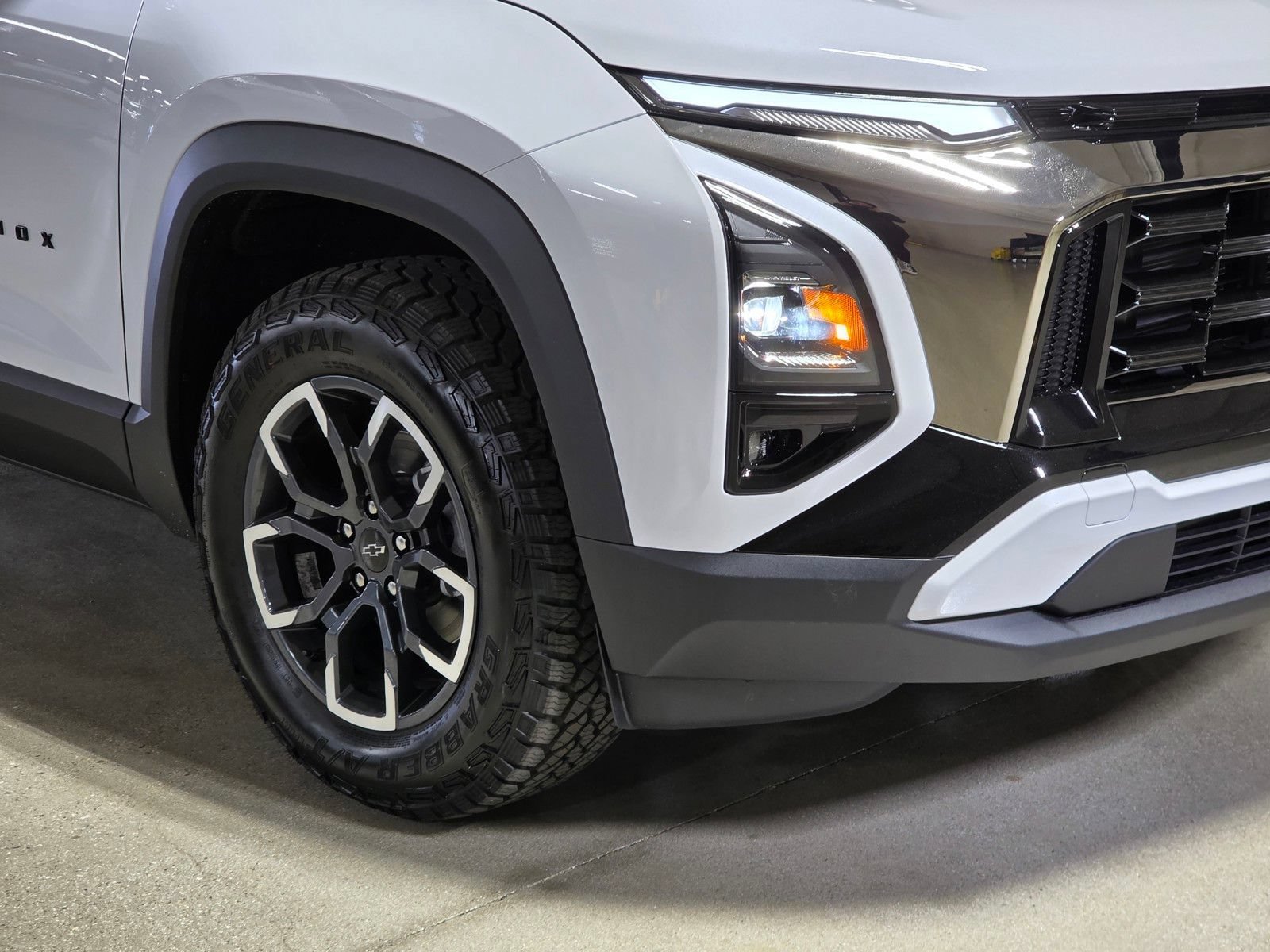 2027 Chevrolet Equinox ACTIV - Photo 10
