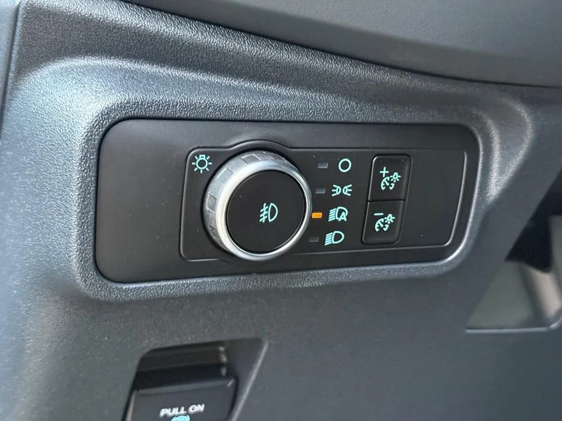 New 2026 Desert Sand Ford Outer Banks 4 Door 4x4 image 16
