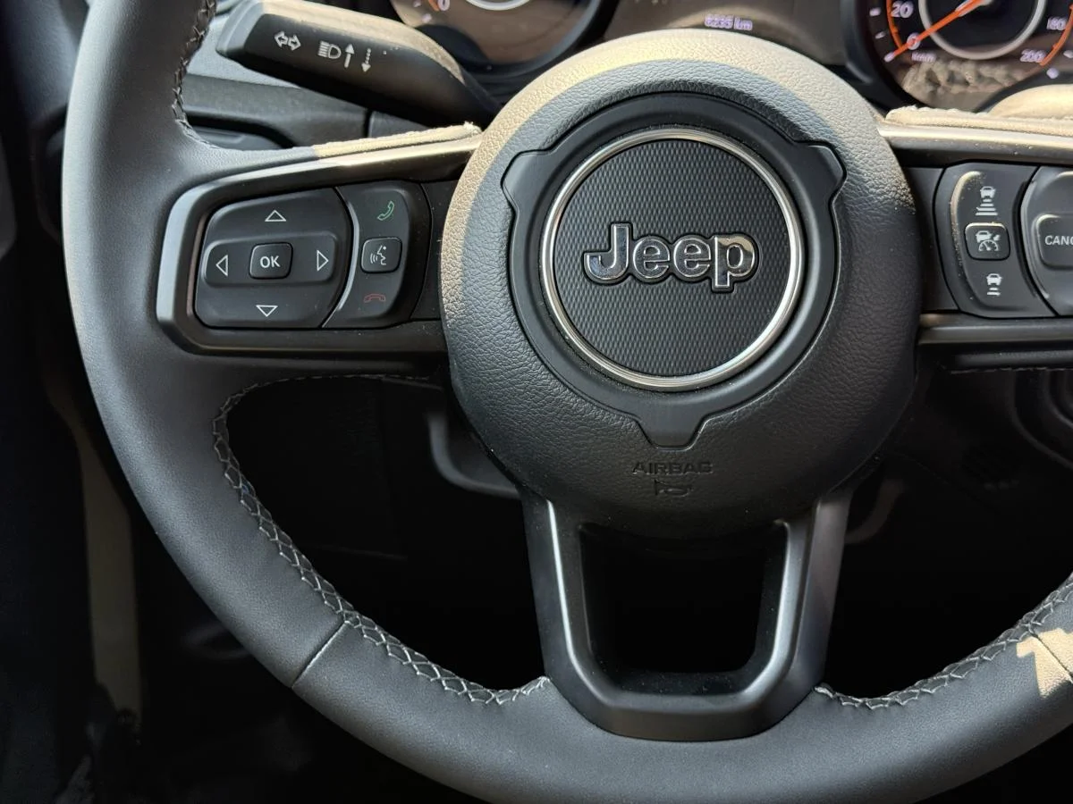 New 2026 41 (pj5) Jeep Sport S image 24