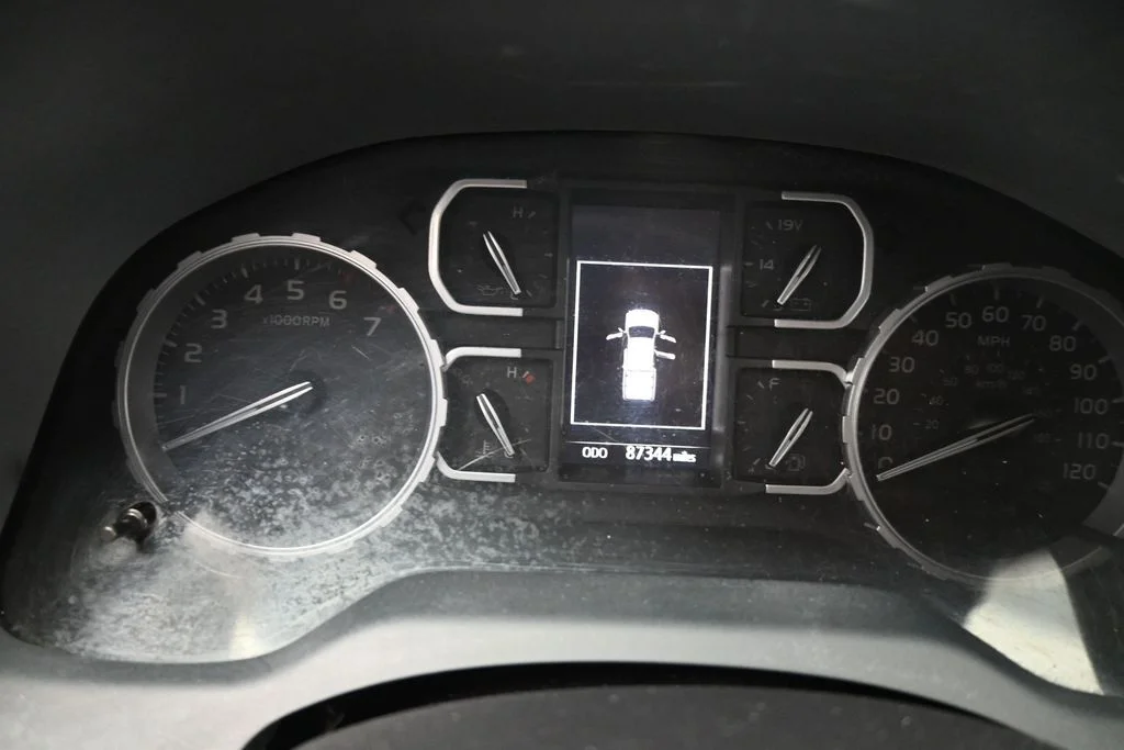 Used 2021 Silver Toyota SR5 image 16