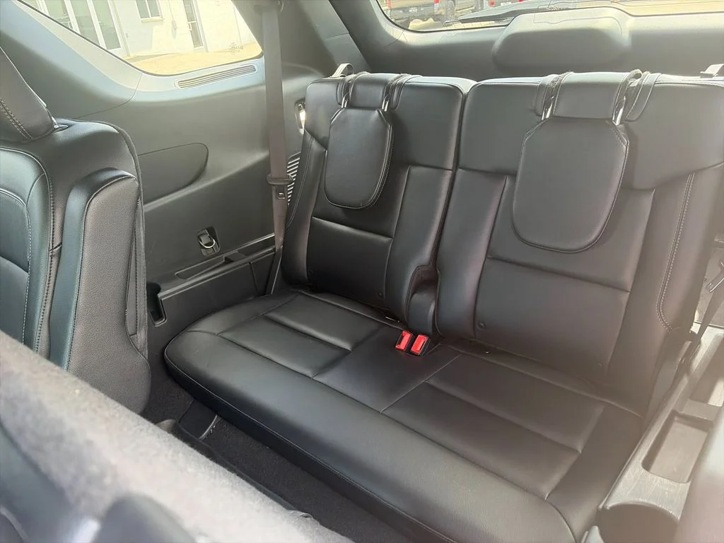 Used 2020 Black Ford Limited image 18