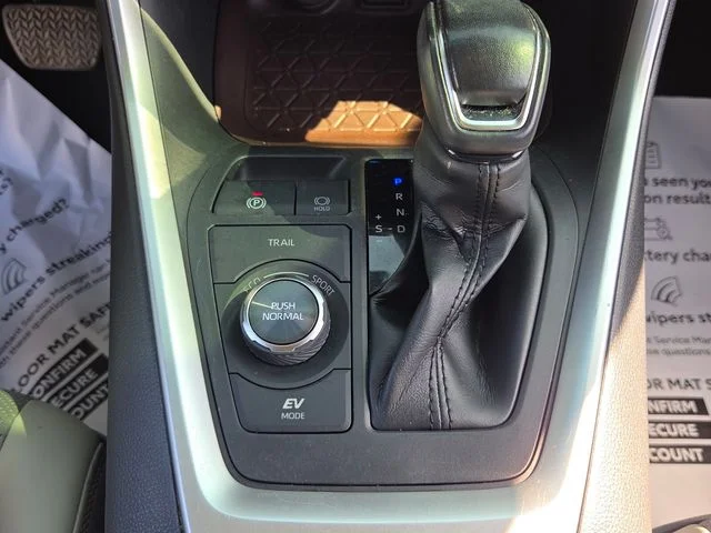 Used 2022 Red Toyota Limited image 19