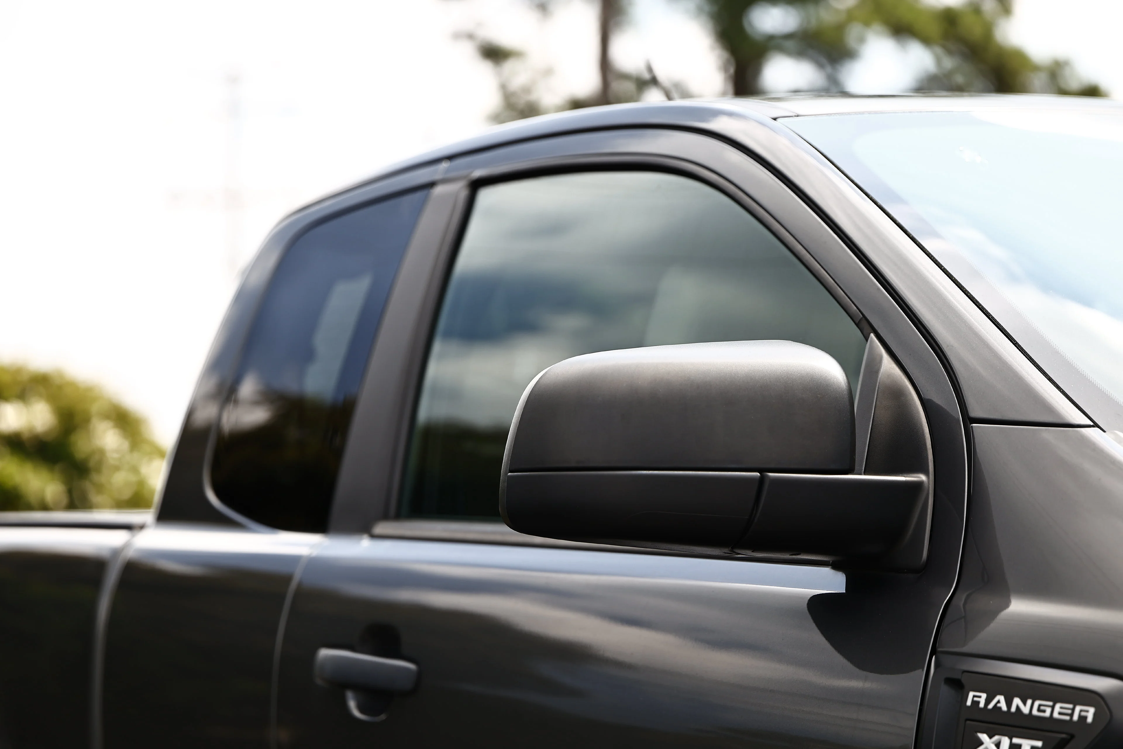 Used 2019 Magnetic Metallic Ford XLT image 3