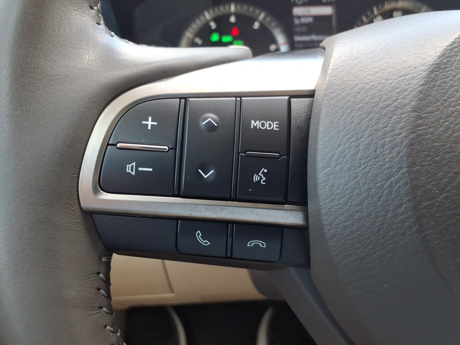 Used 2020 Black Onyx Lexus Three-Row image 27