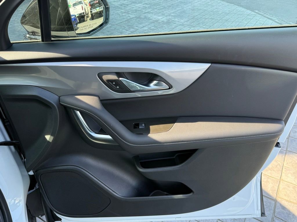 2025 Chevrolet Blazer 2LT - Photo 12