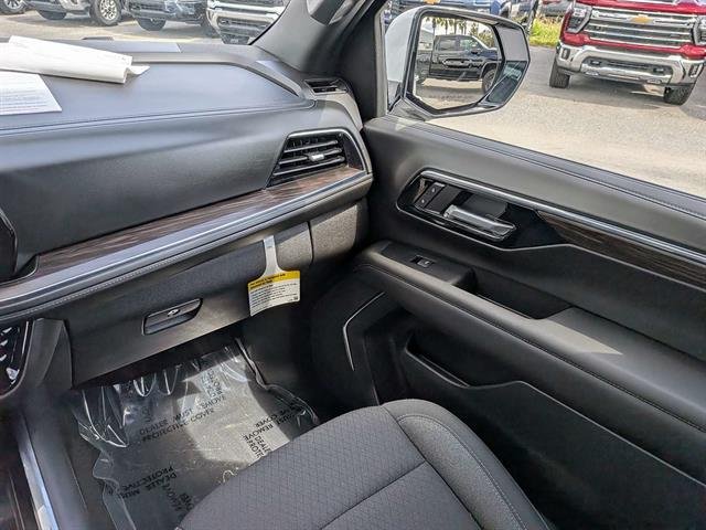 2025 Chevrolet Suburban LS - Photo 42