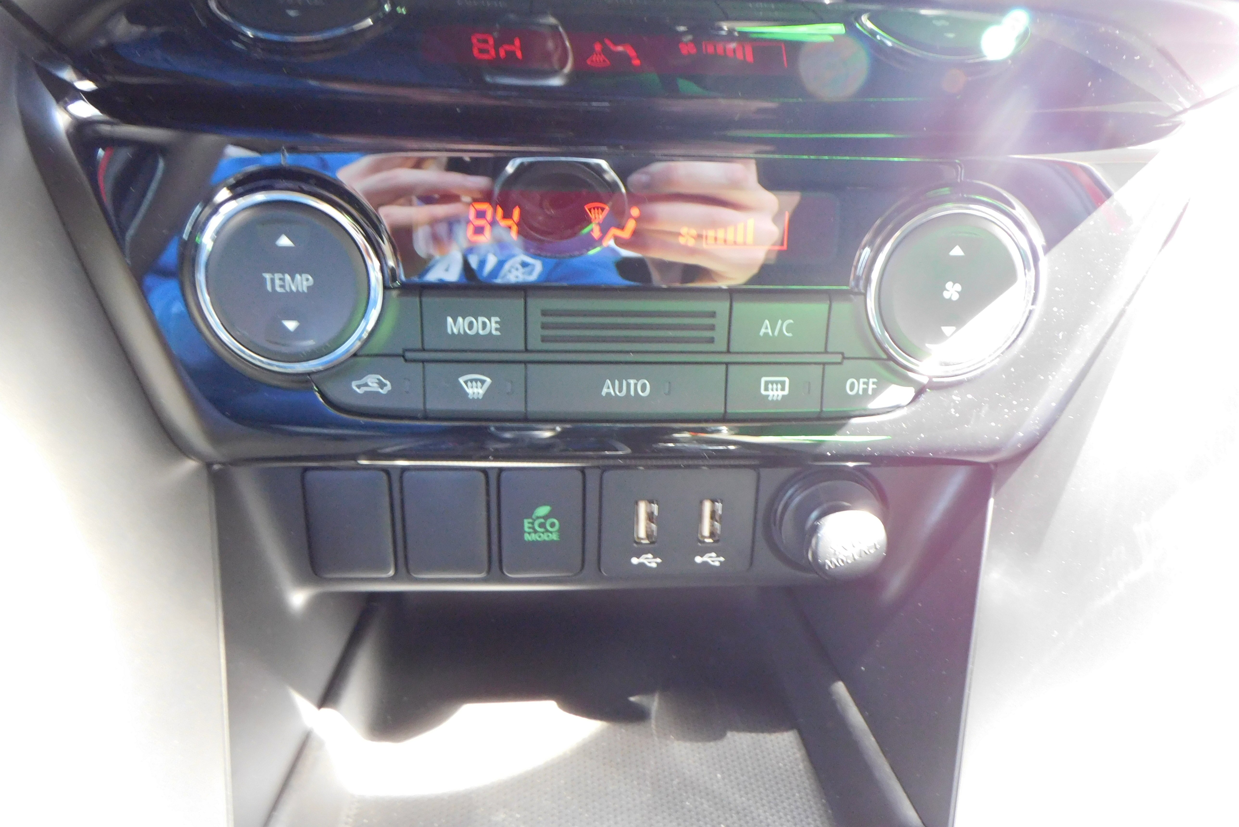 Used 2026 Red Diamond Mitsubishi LE image 23