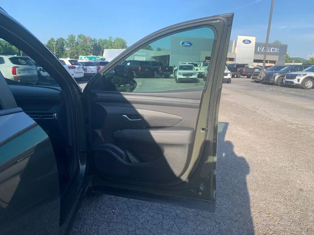 Used 2025 Green Hyundai XRT image 14