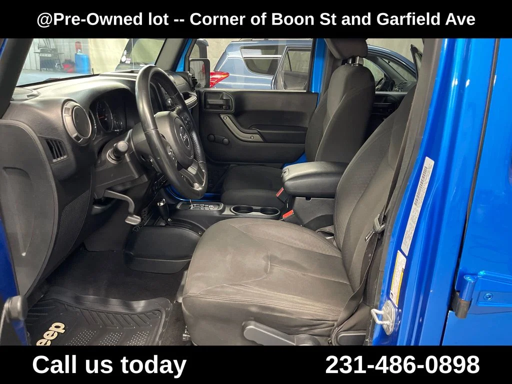 Used 2016 Blue Jeep Unlimited Sport image 14