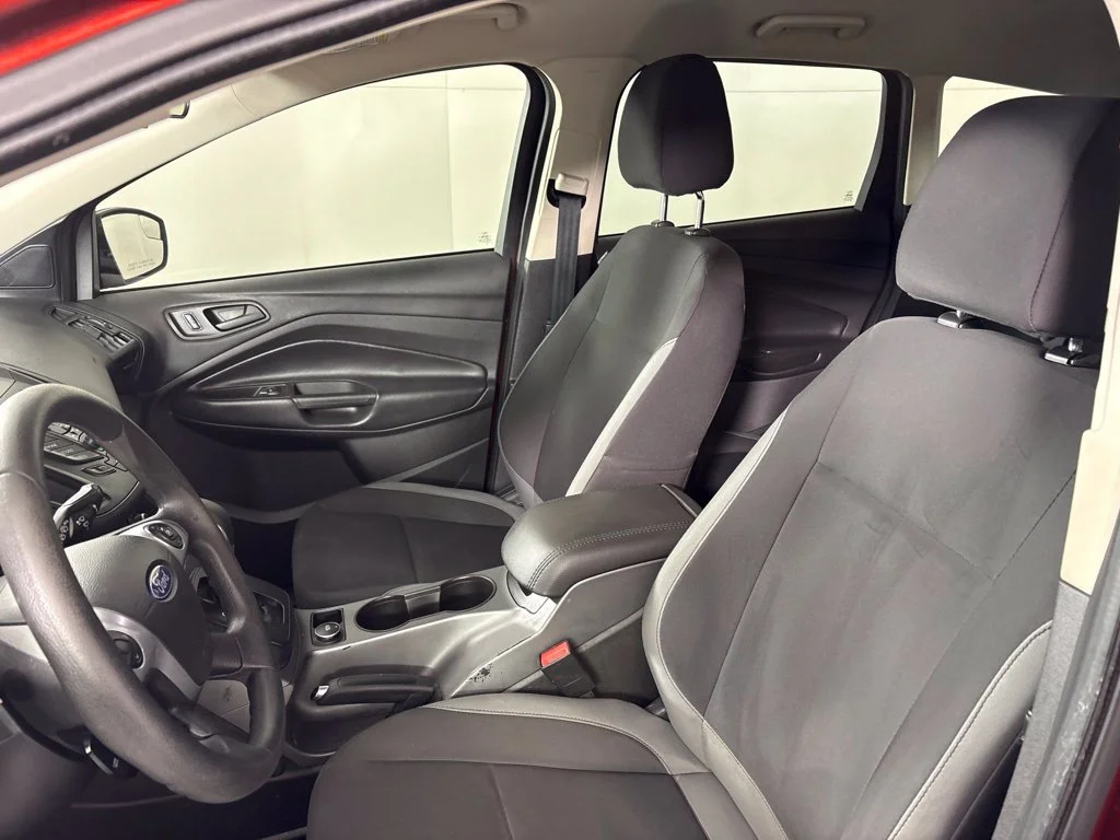 Used 2014 Red Ford S image 29