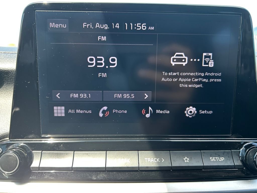 Used 2023 Red Kia LXS image 11