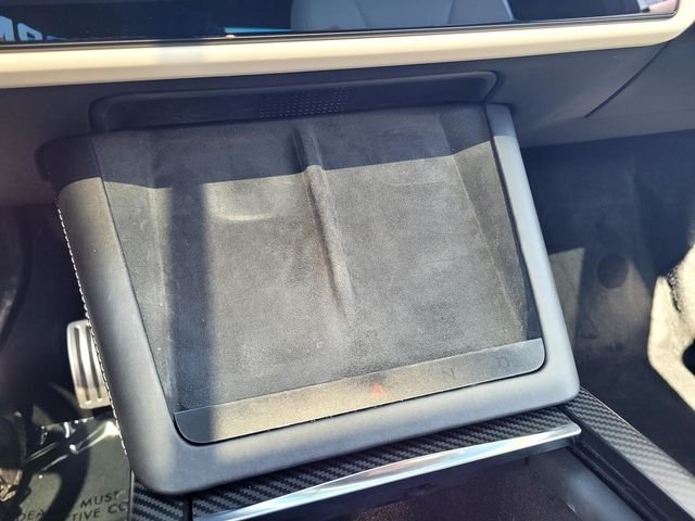 Used 2024  Tesla Plaid image 20