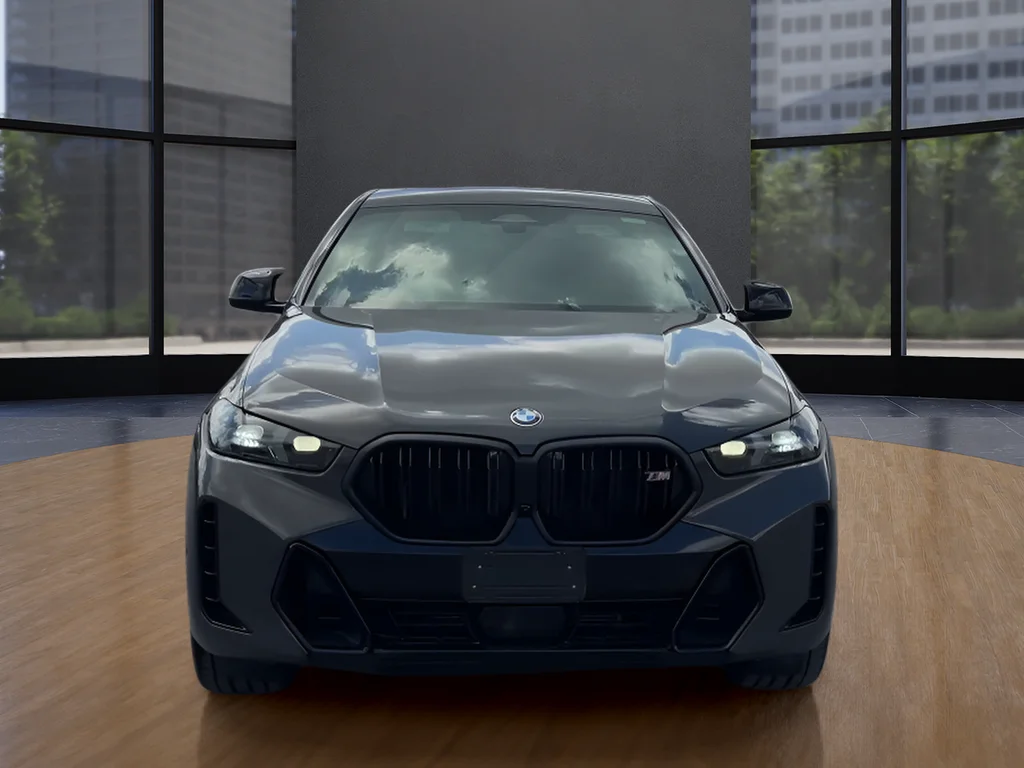 Used 2025 Gray BMW M60i image 2