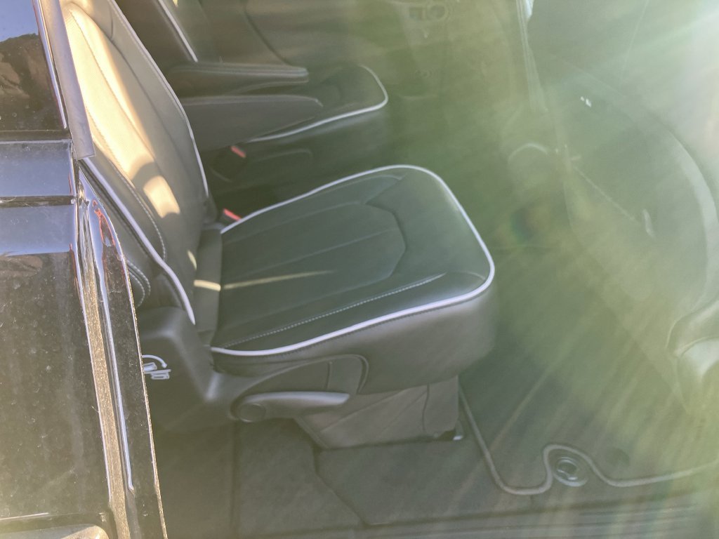 2026 Chrysler Pacifica Limited - Photo 43