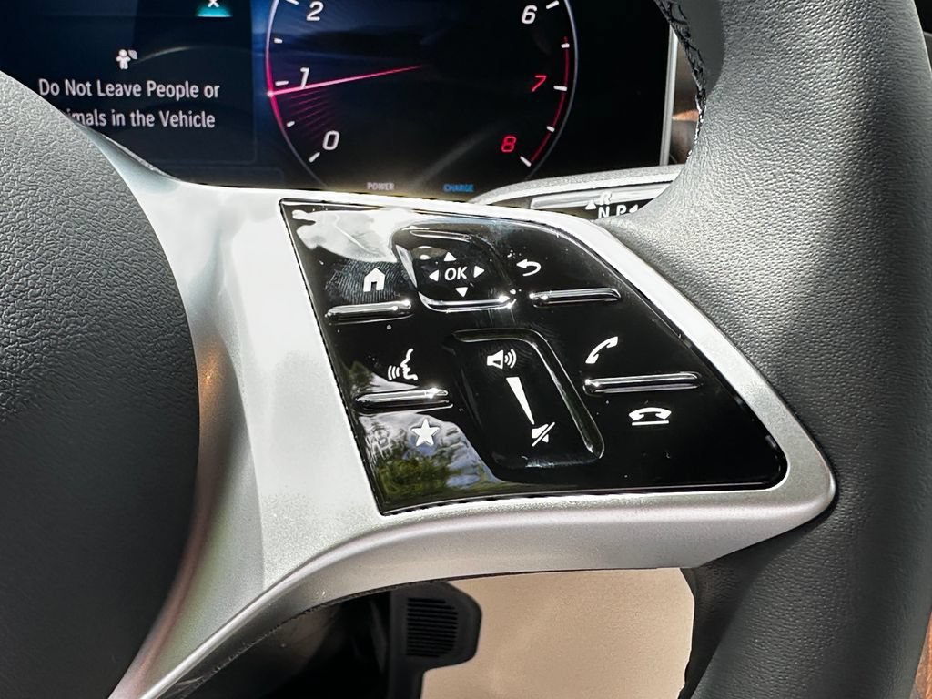 New 2026 Polar White Mercedes-Benz GLC 300 image 67