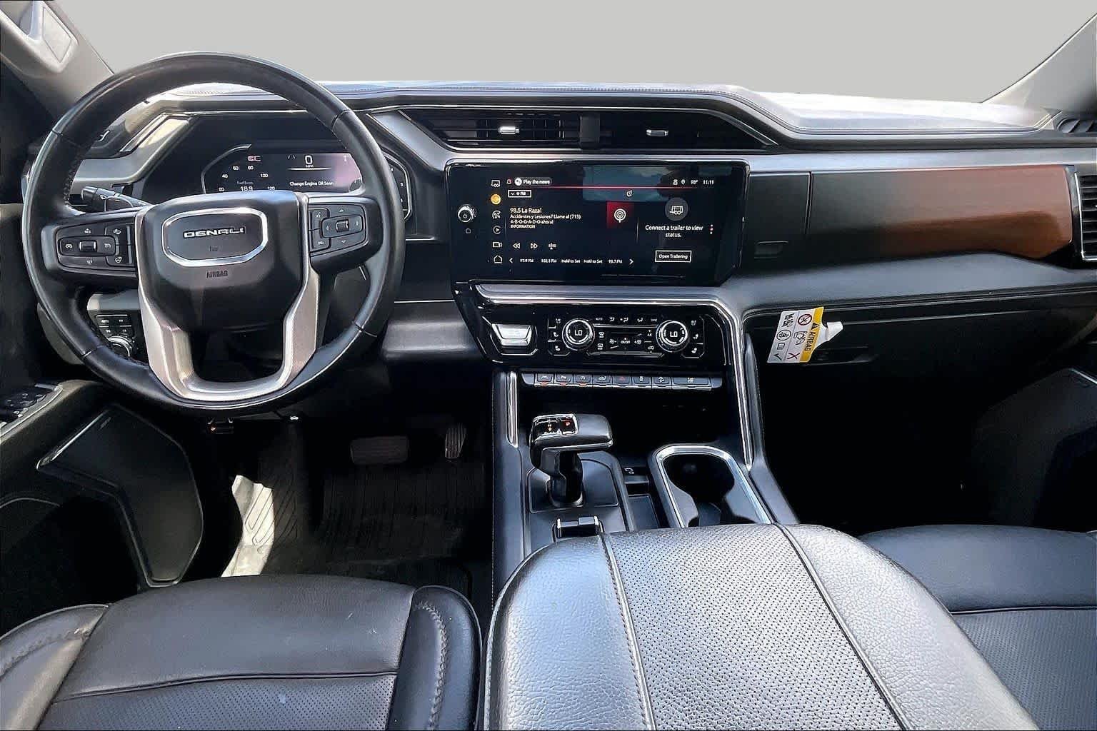 Used 2024 Onyx Black GMC Denali image 16