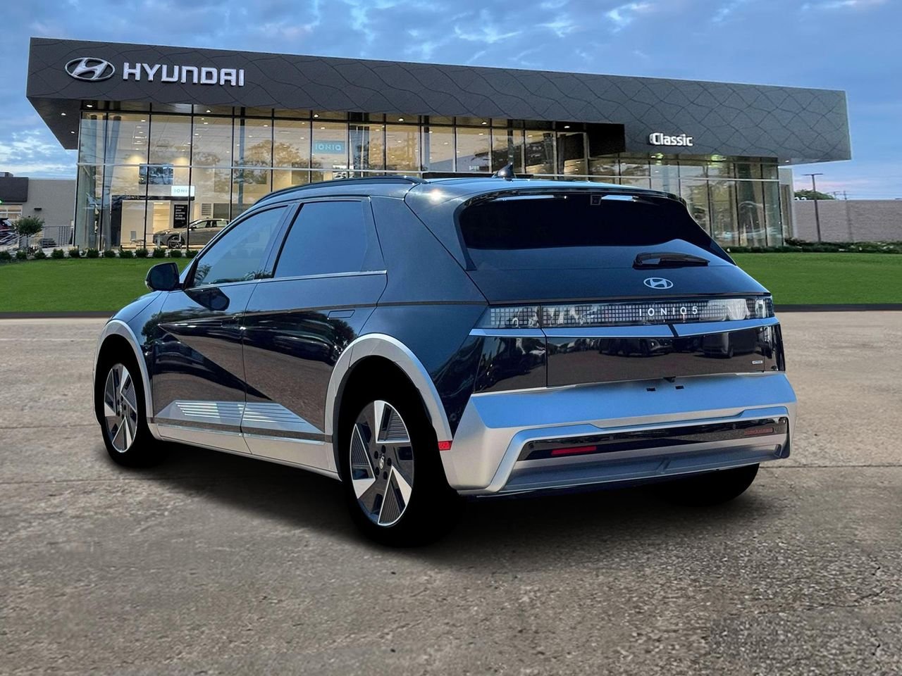 New 2026 Abyss Black Hyundai Limited image 5