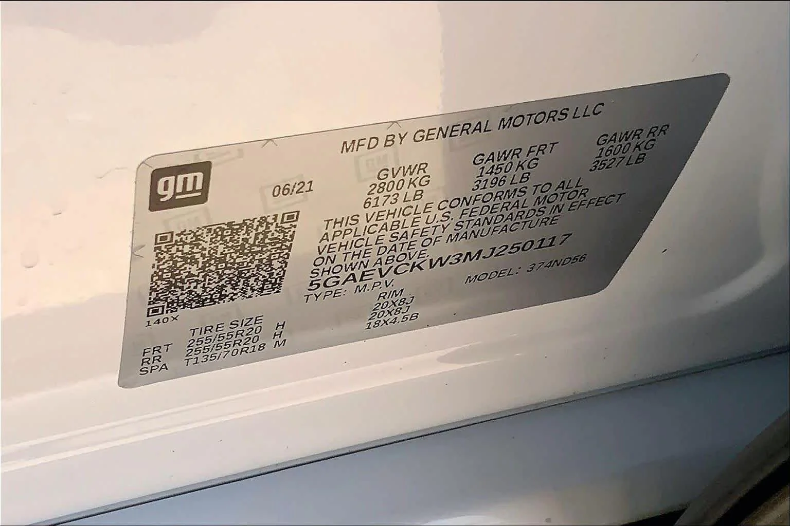 Certified Used 2021 WHITE FROST TRICOAT Buick Avenir image 33