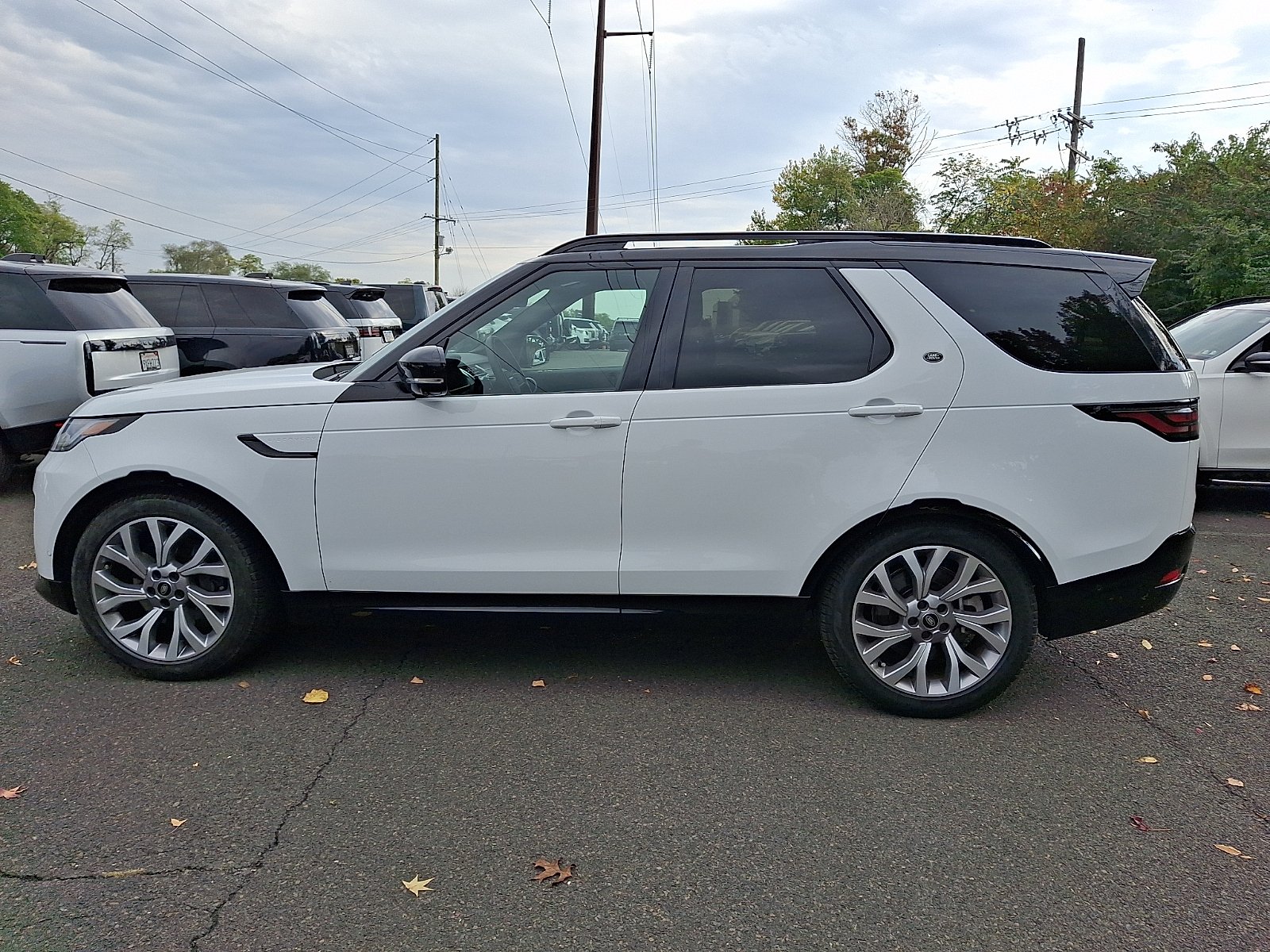 Certified Used 2026 Fuji White - 1AA Land Rover Gemini Edition image 3