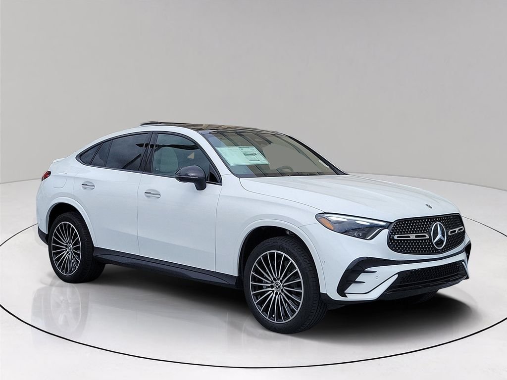 New 2027 MANUFAKTUR Moonlight White Metallic Mercedes-Benz GLC 300 image 1