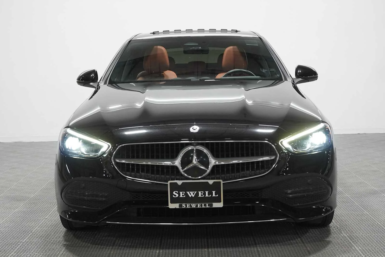 Used 2022 Obsidian Black Metallic Mercedes-Benz C 300 image 2