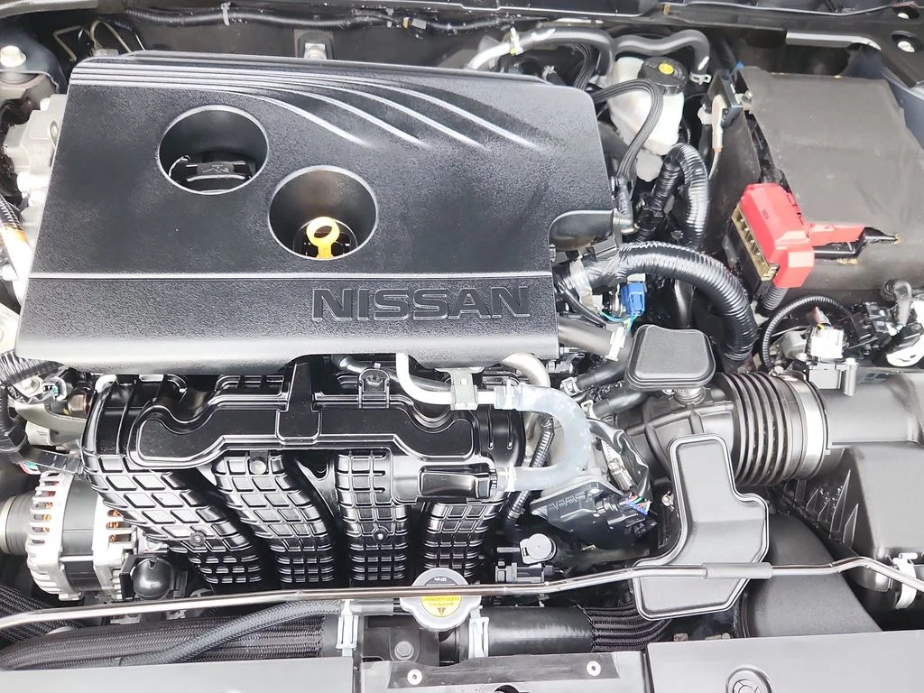 Used 2019 Gray Nissan 2.5 Platinum image 12