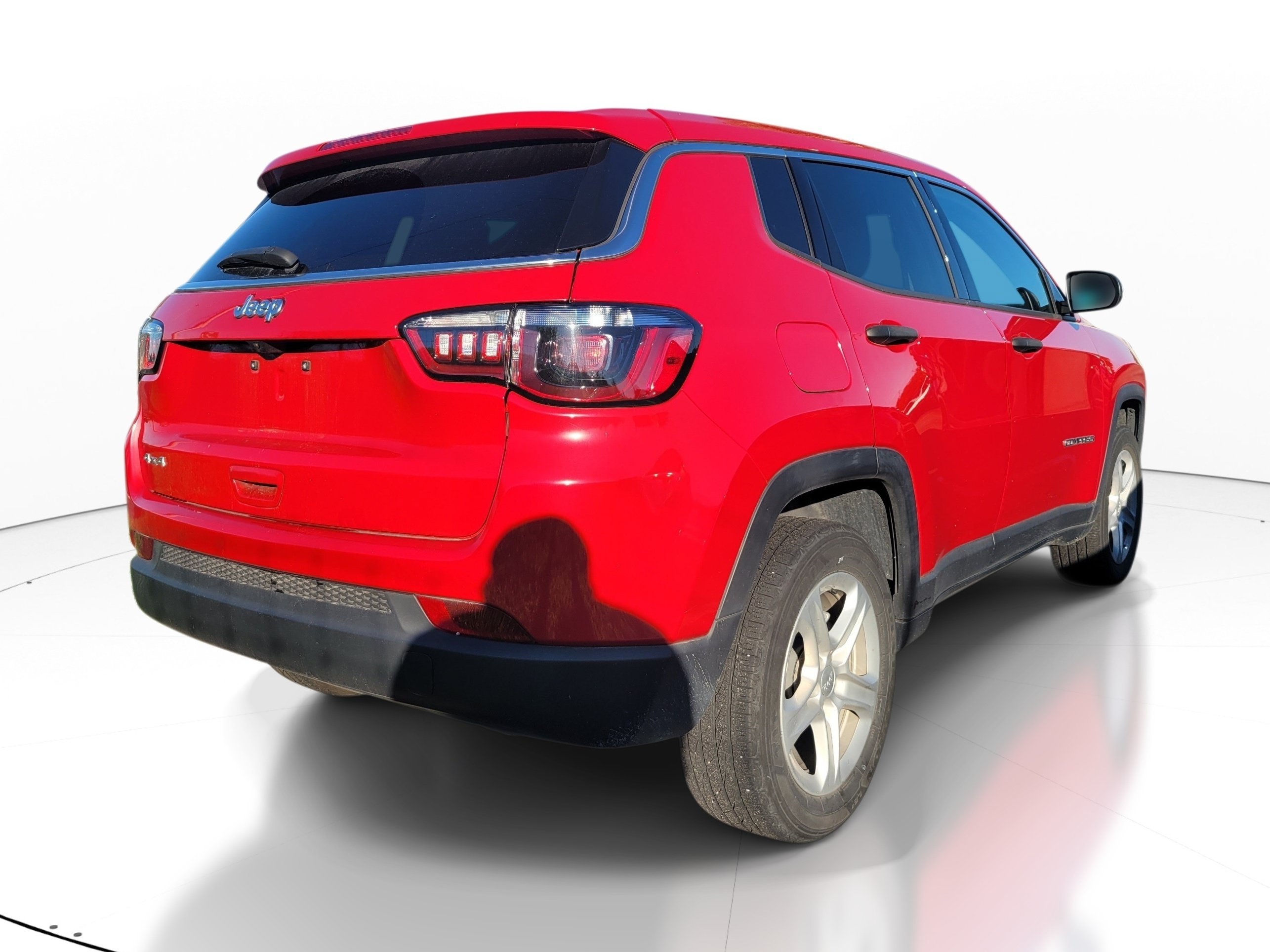 Used 2023 Redline Pearlcoat Jeep Sport image 4