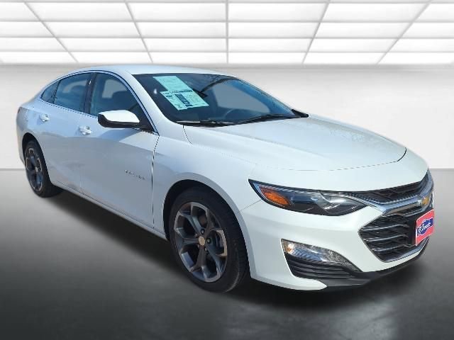 2024 Chevrolet Malibu 1LT's photo