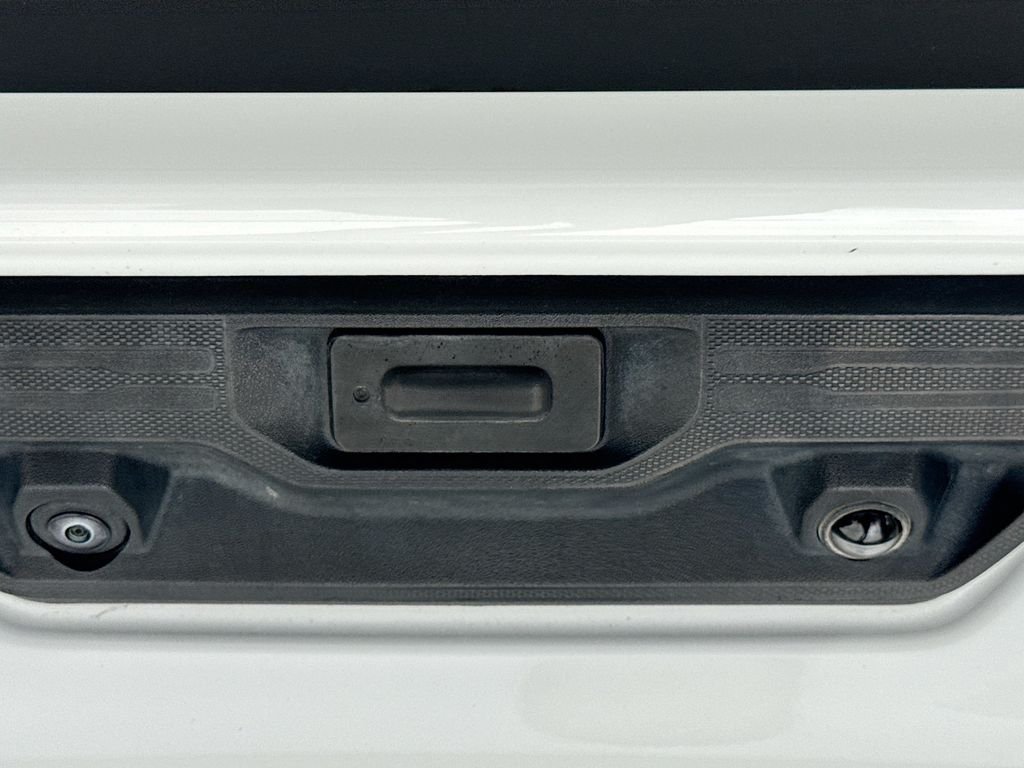 Used 2024 Summit White Chevrolet Custom image 32