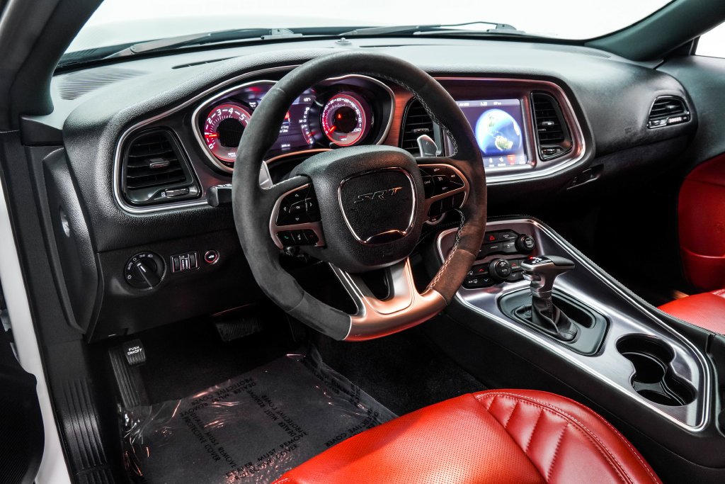Used 2018 White Dodge SRT image 19
