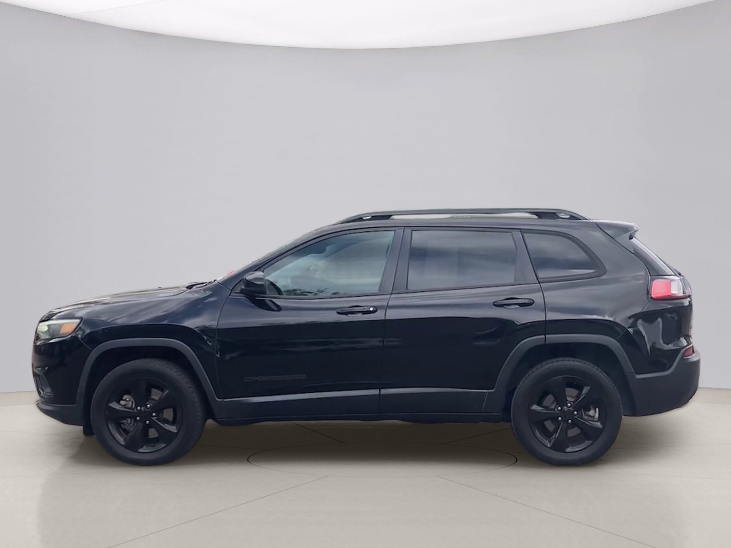 Used 2019 Black Jeep SPORT image 2