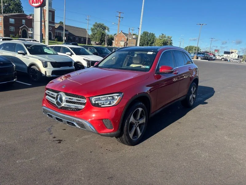 Used 2021 Red Mercedes-Benz GLC 300 image 3