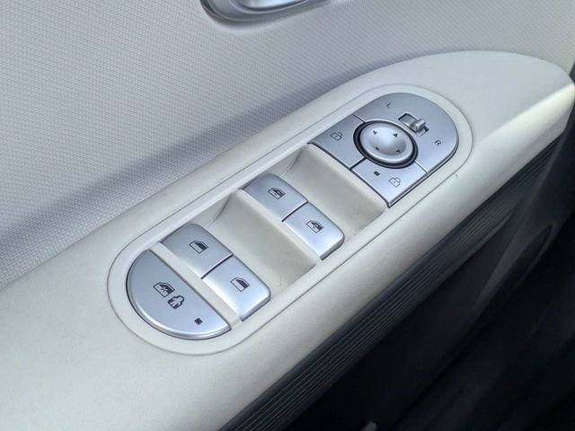 Used 2024 Green Hyundai SEL image 24