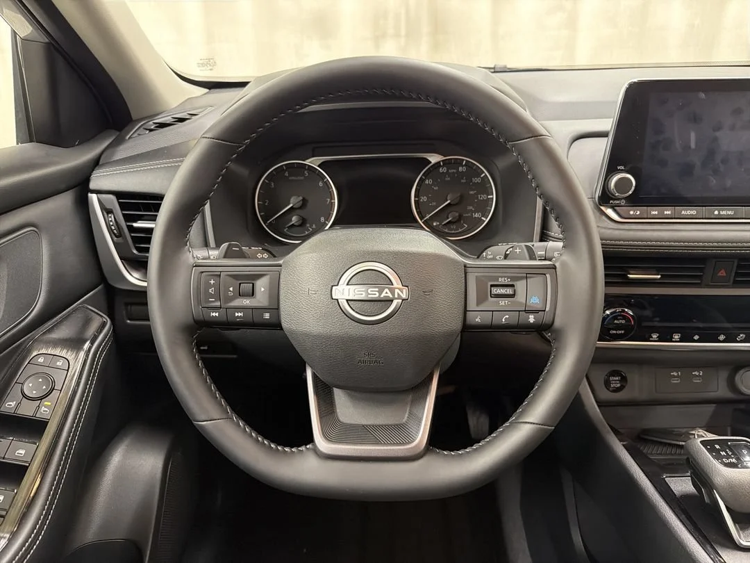 2025 Nissan Rogue SV - Photo 15