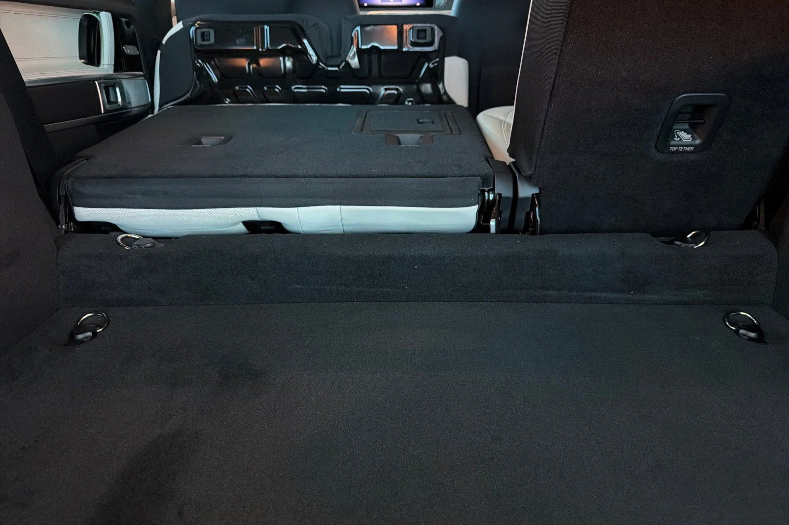 New 2027 Polar White Mercedes-Benz G 580 image 12