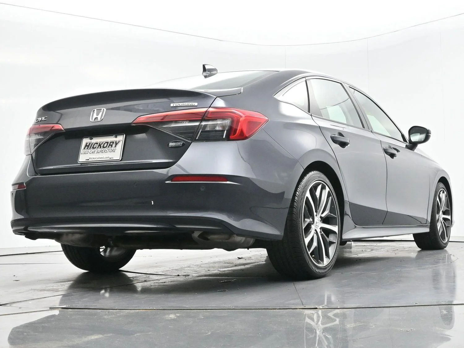Used 2024 Meteorite Gray Metallic Honda Touring image 53