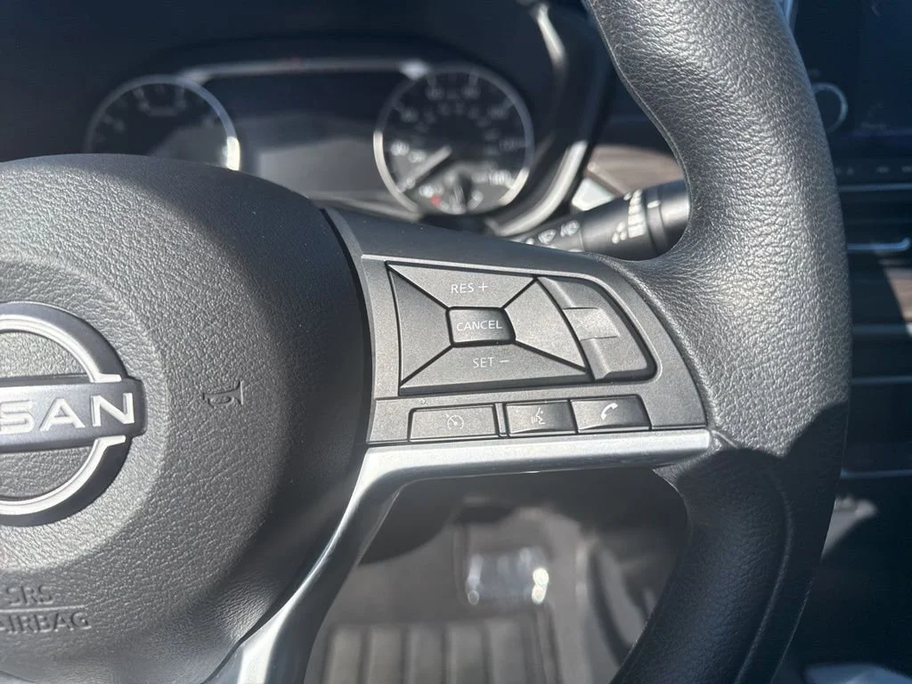 Used 2025 White Nissan SV image 17