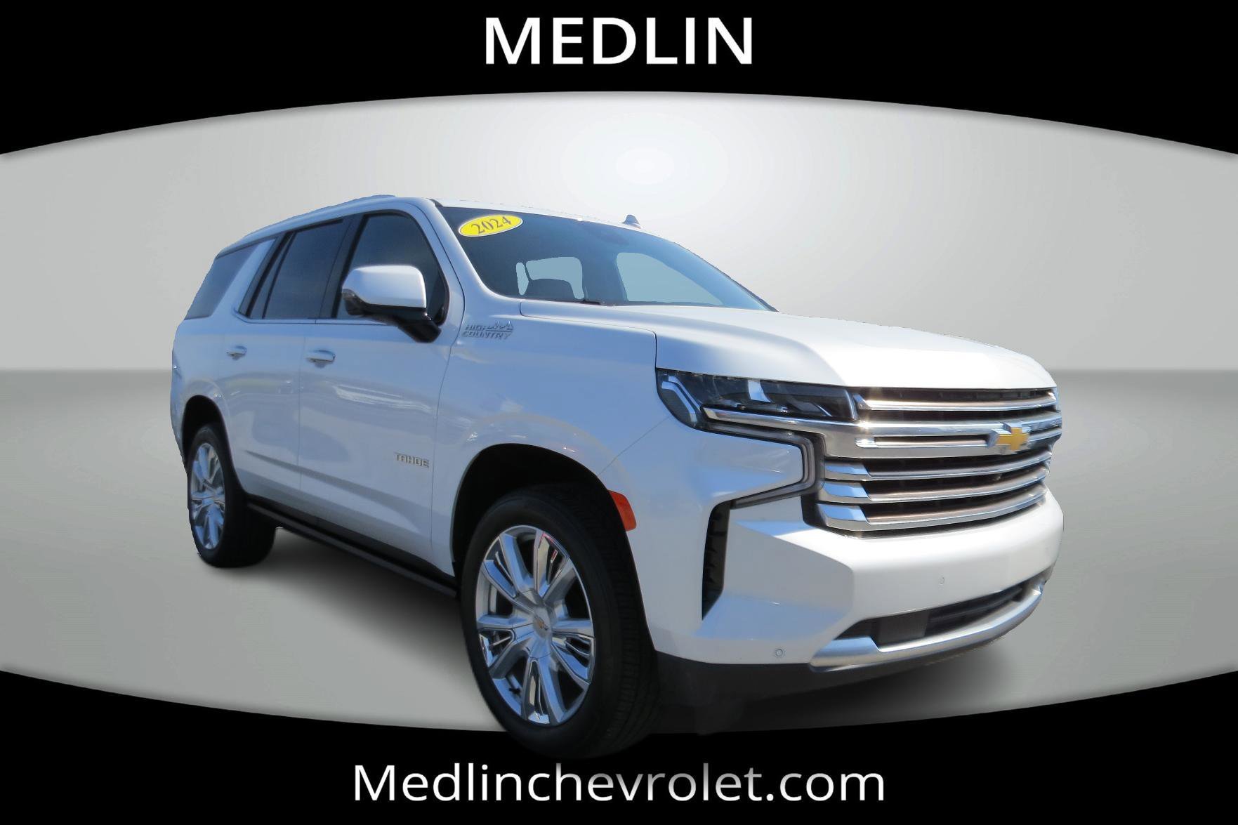 Used 2024 Iridescent Pearl Tricoat Chevrolet High Country image 2