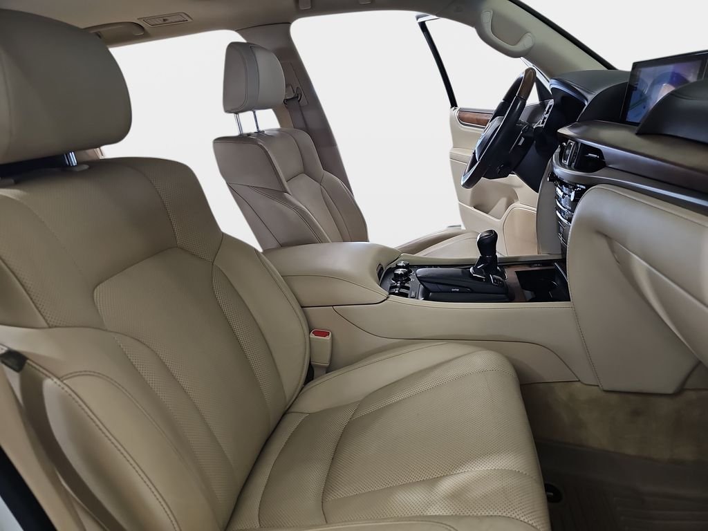 Used 2020 White Lexus 570 image 12