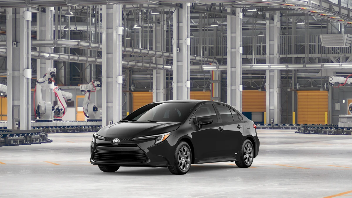New 2027 Inked Toyota Hybrid LE image 13