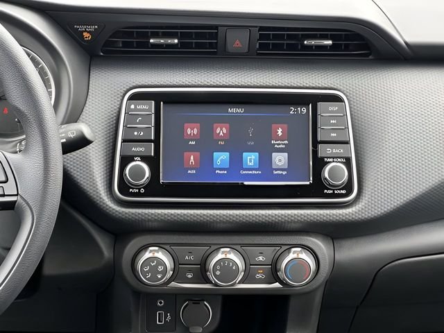 2025 Nissan KICKS PLAY Base - Photo 10