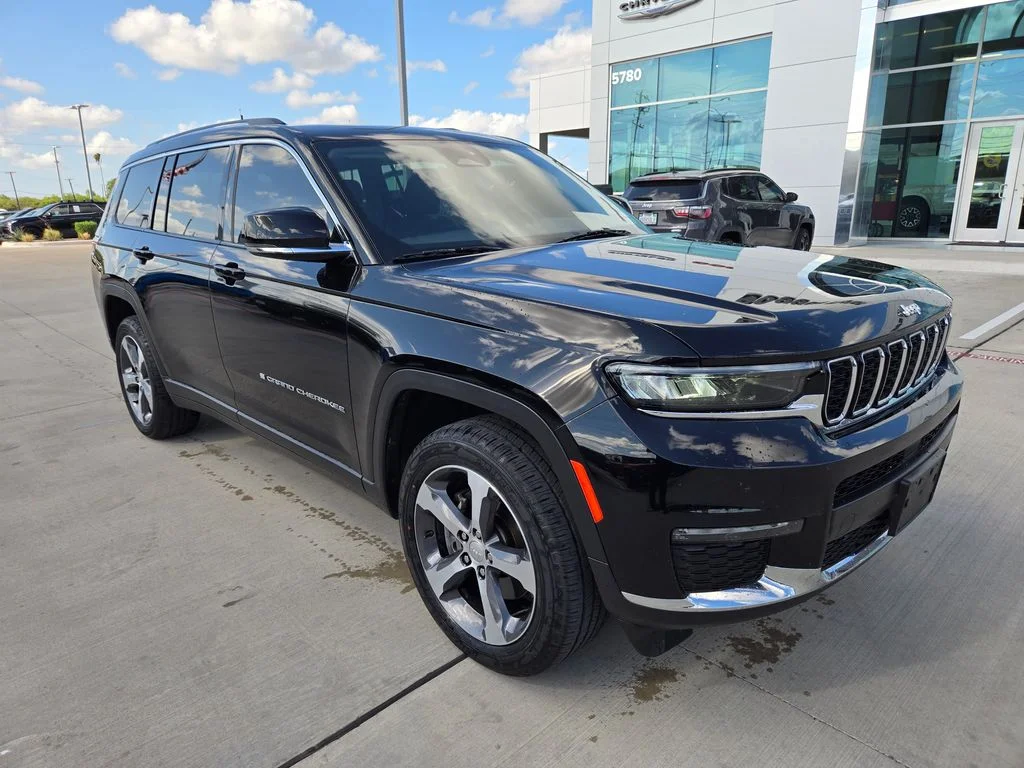 Used 2023 Black Jeep Limited image 1