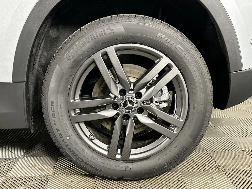 Used 2026 Gray Mercedes-Benz GLA 250 image 30
