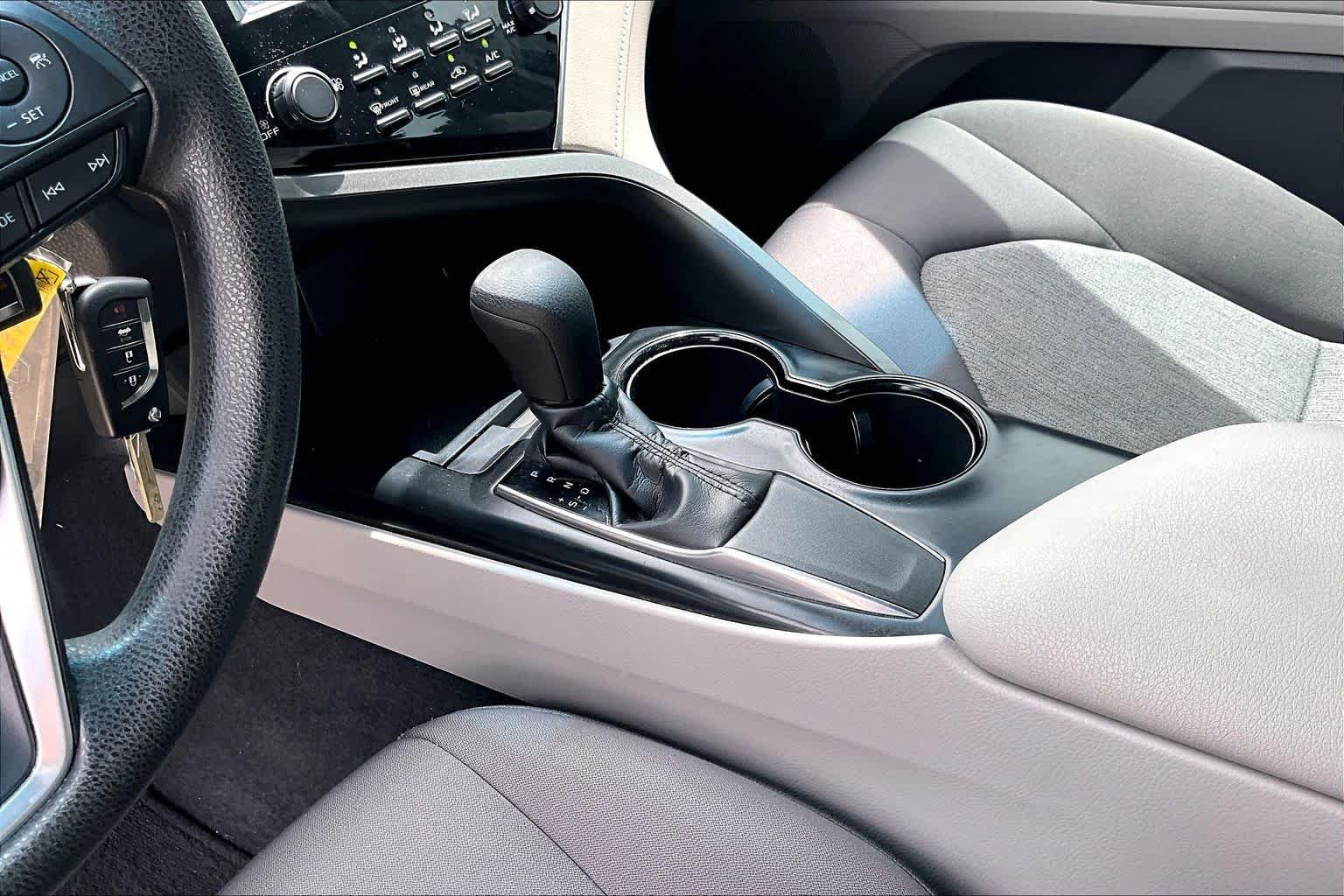 Used 2018 Predawn Gray Mica Toyota LE image 15