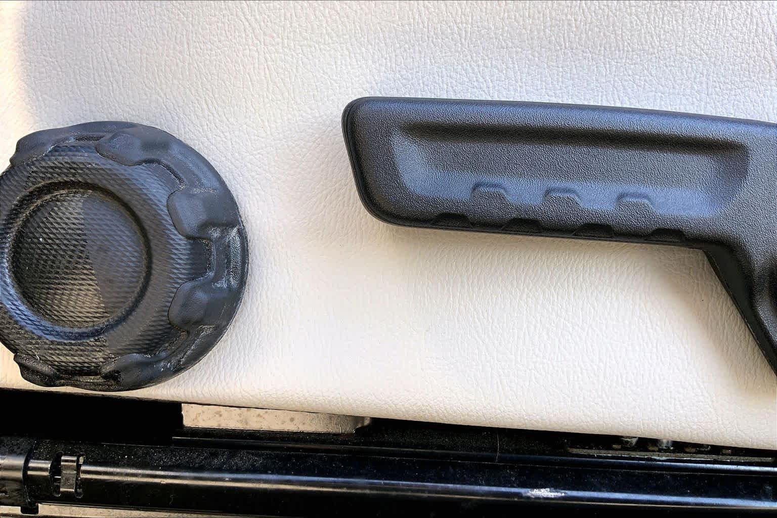 Used 2022 Black Clear Coat Jeep High Altitude image 34